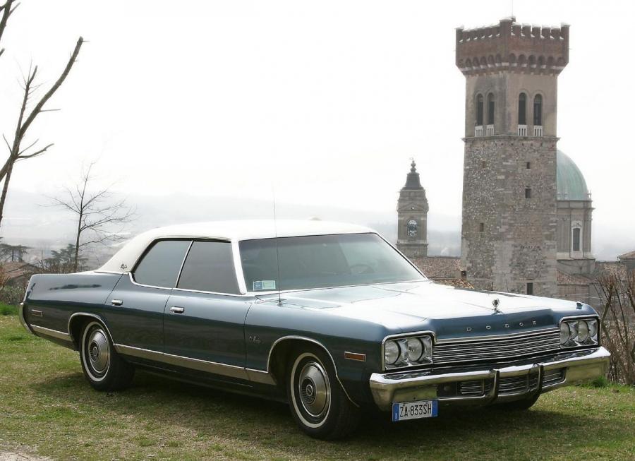  Dodge Monaco 4-Door Hardtop 1974 года  (фото 2 из 2)